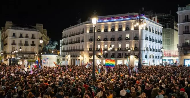 “Ni un paso atrás”: la comunidad LGTBI+ de Madrid se planta para blindar sus derechos ante Ayuso