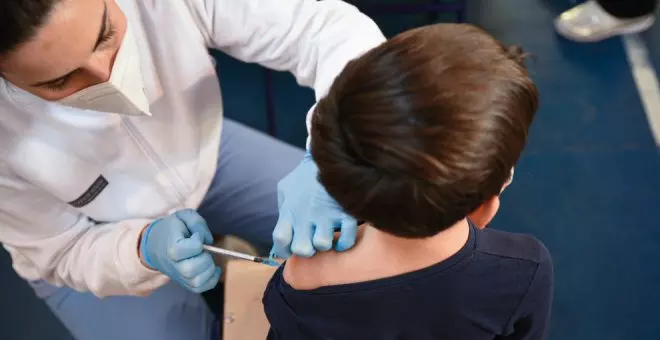 El Constitucional avala la vacunación Covid a un niño cántabro ante la desavenencia de los padres