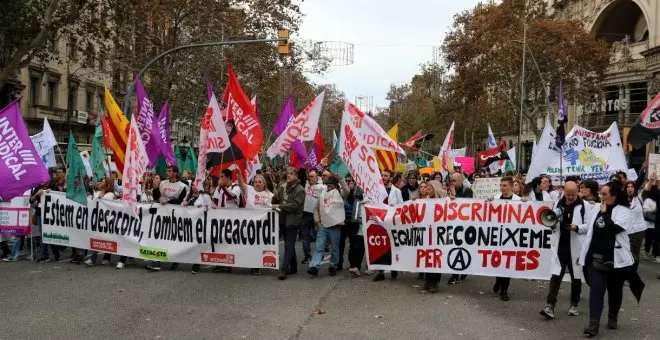 Uns 3.000 sanitaris es manifesten pel centre de Barcelona en desacord amb el nou conveni de l'ICS