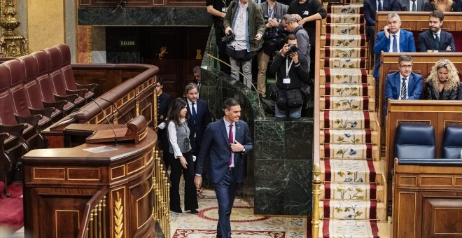 Sánchez enfila una semana clave con un asalto en el Congreso y otro en Barcelona