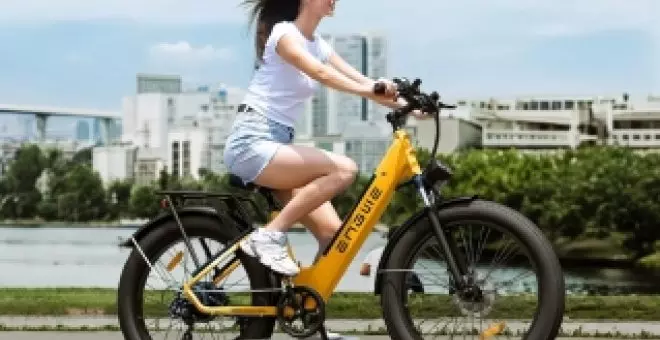 Esta bici eléctrica de montaña es una bestia: pesa más de 40 kilos y asiste tus pedaladas hasta los 140 kilómetros