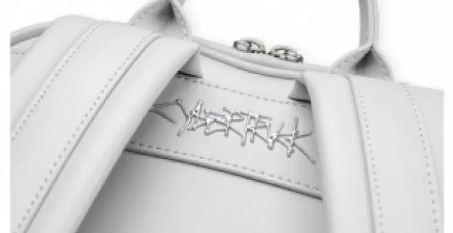 Así es la mochila inspirada en la Cybertruck que Tesla vende: cuesta 290 euros y está hecha de cuero vegano premium
