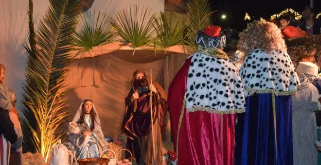 Más de un centenar de figurantes recrean en Quijano el nacimiento de Jesús y la aldea de Belén