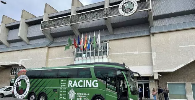 Gobierno y Racing firman un convenio de patrocinio del Año Santo y el Camino Lebaniego por 300.000 euros