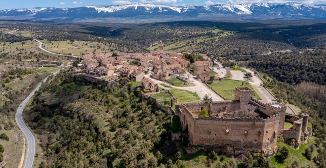 Este pueblo medieval segoviano lo has visto en mil películas