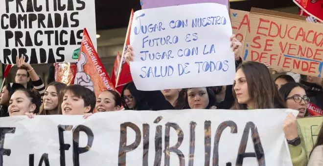 La educación privada se come a la pública en Madrid y deja a cientos de estudiantes de FP sin poder hacer prácticas