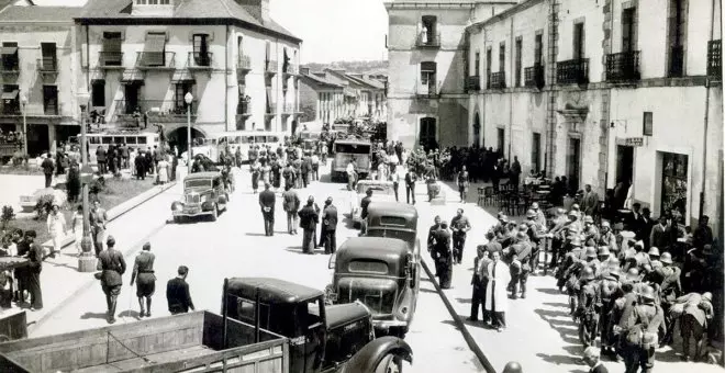 Aparecen dos fotografías inéditas del 21 de julio de 1936 en Ponferrada