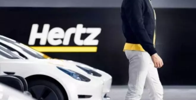 Hertz ganó un 70% menos en 2023 y le echa la culpa a su flota de coches eléctricos
