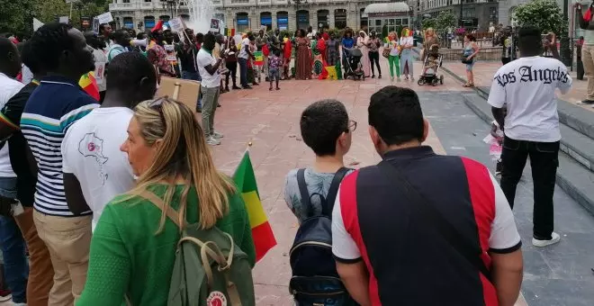 Los senegaleses en Asturias se mueven por la democracia en su país: "Hya mucha gente emigrando por miedo a ir a la cárcel"