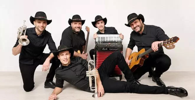 Denuncian que el Gobierno de Cantabria contrata a un grupo musical masculino para el Día de la Mujer