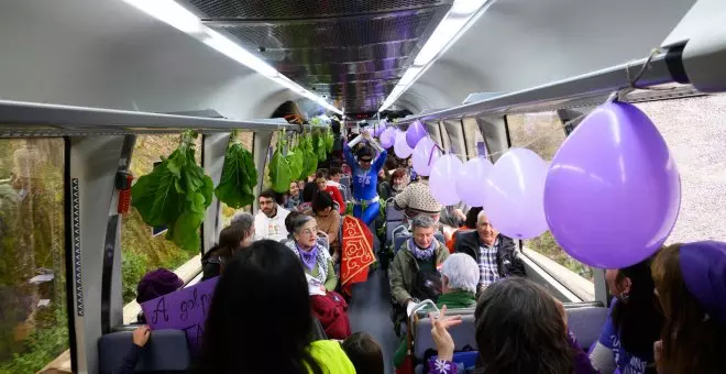 Galería: Tren feminista con destino a Llangréu