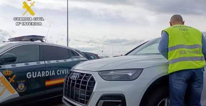 Dos detenidos y un investigado en Burgos por el robo de dos vehículos de alta gama en el Puerto de Santander