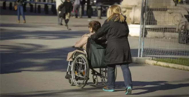 Més de 12.000 persones amb dependència van morir l'any passat mentre estaven en llista d'espera a Catalunya