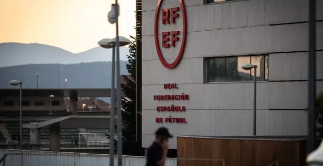 La Audiencia admite a la RFEF como acusación particular en el 'caso Negreira'