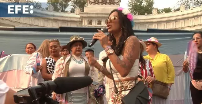 Colectivos LGBTI marchan en Méxíco para celebrar el Día de la Visibilidad Trans y exigen sus derechos