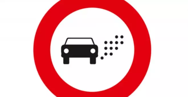 ¿Qué significa la nueva señal de la DGT en las carreteras y cuál es la multa para los infractores?