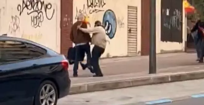 Manifestantes de ultraderecha agreden al secretario general del PSOE de Ponferrada