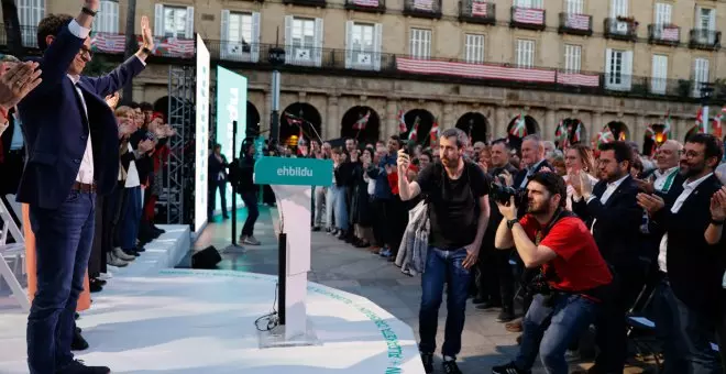 EH Bildu llama a hacer historia: "Somos sirimiri, el domingo seremos lluvia y algún día seremos mar"