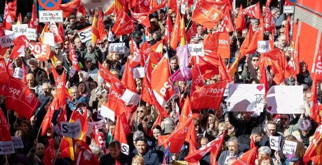 El PSOE en bloque pide a Sánchez que no dimita