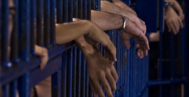Una tasa baja de homicidios y muy alta de gente en prisión: la realidad de España ante el populismo que pide más cárcel
