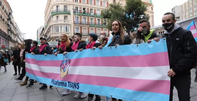 Una menor trans es agredida en un pueblo de Granada al grito de "¡Eres un travelo, te voy a matar!"