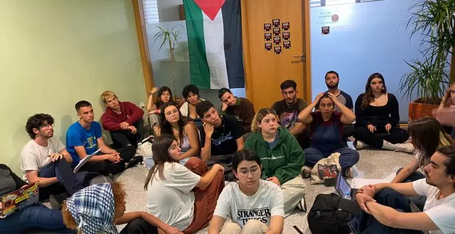 Estudiantes se encierran en el rectorado de la Universidad Pablo de Olavide de Sevilla contra el genocidio en Palestina