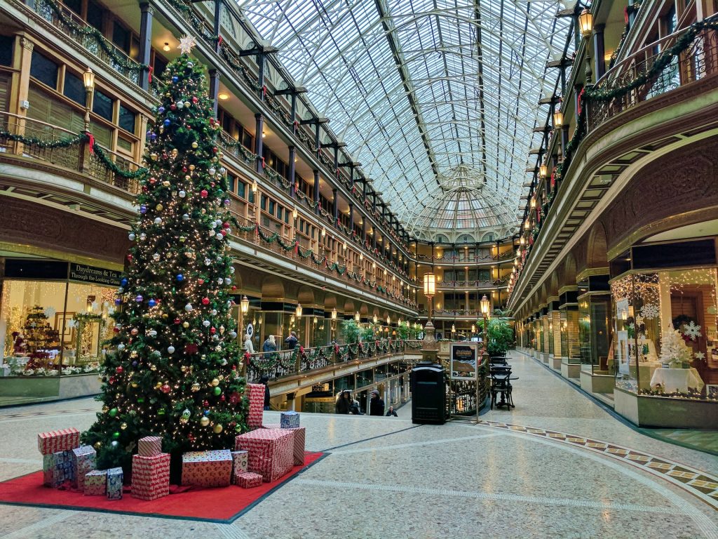 Centro comercial. Consumismo navideño