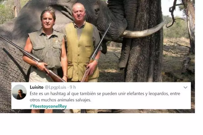 El Rey posa con Jeff Rann, organizador de safaris, ante un elefante abatido en Botsuana. - RANN SAFARIS