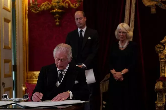 El rey Carlos III, durante el acto de proclamación tras la muerte de Isabel II.- Victoria Jones / Reuters