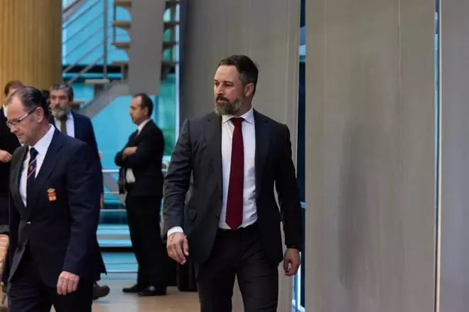 El presidente de Vox, Santiago Abascal, a su llegada a la segunda jornada del debate del Estado de la Región, en la Asamblea de Madrid, a 13 de septiembre de 2022.- Jesús Hellín / Europa Press