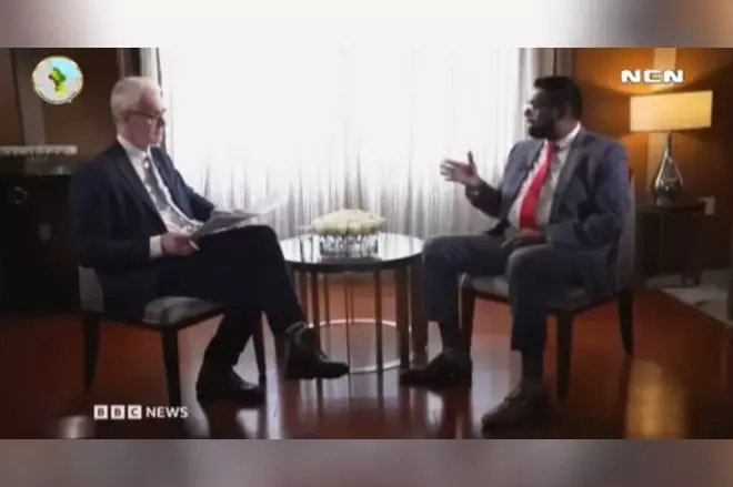 Entrevista la presidente de Guyana en la BBC.-