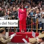 Isabel Díaz Ayuso, en el acto cívico-militar en homenaje a los Héroes del Dos de Mayo, en Madrid. / Borja Sánchez-Trillo (EFE)