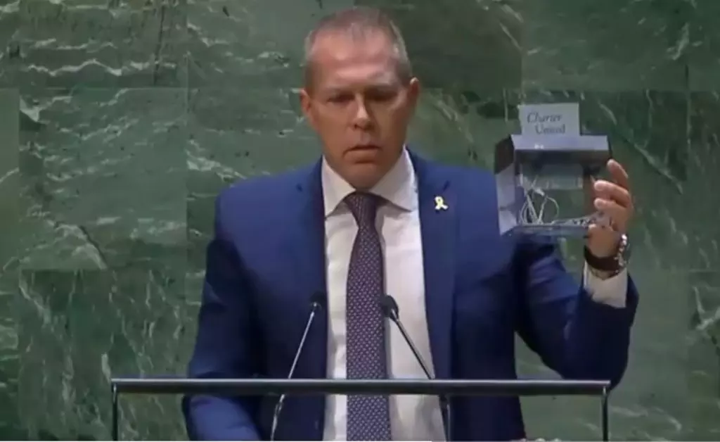 "Todos los matones actúan igual": el bochornoso gesto de Israel en la ONU que está dando la vuelta al mundo
