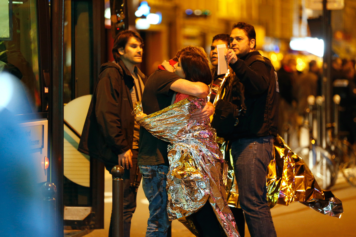 Теракты в париже в 2015 году. 13 Ноября 2015 Франция теракт Bataclan. Террористический 2015 Батаклан.