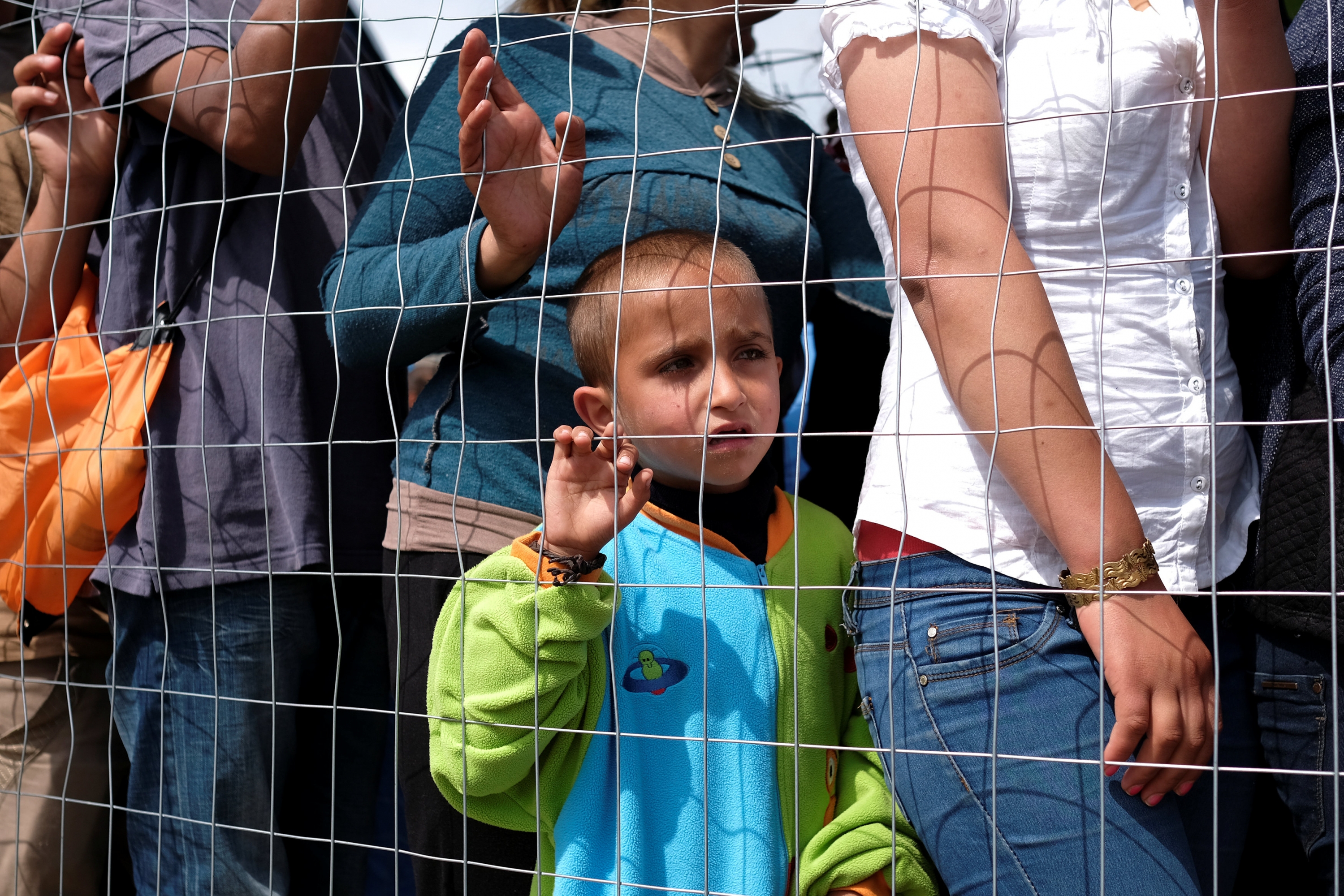 Миграционная политика россии новости последние. Семья мигрантов. Беженцев и вынужденных переселенцев. Дети мигранты.