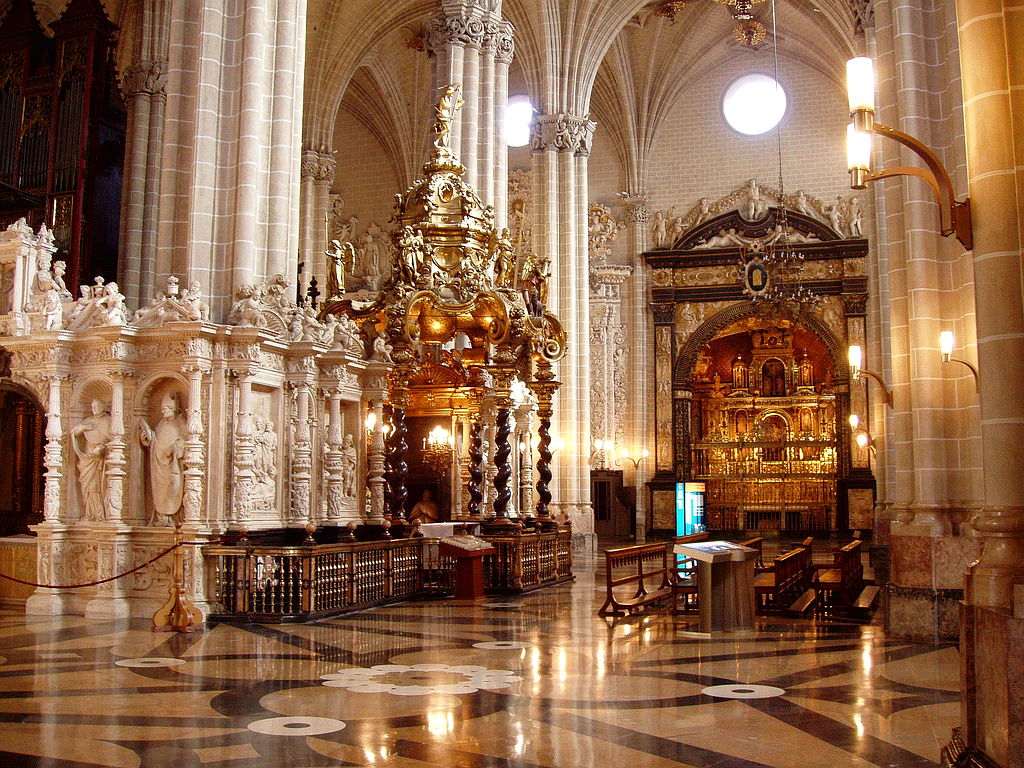 Resultado de imagen para propiedades de la iglesia catolica en espaÃ±a