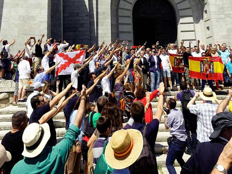 Afbeeldingsresultaat voor valle de los caidos franco exhumacion