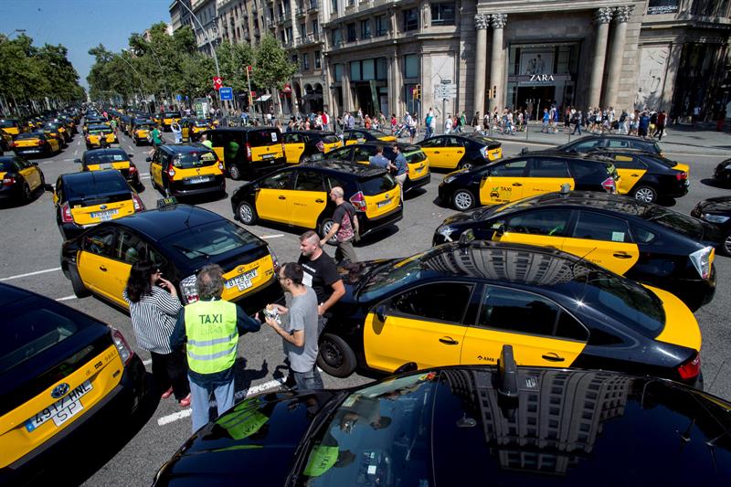 Resultado de imagen de HUelga taxi