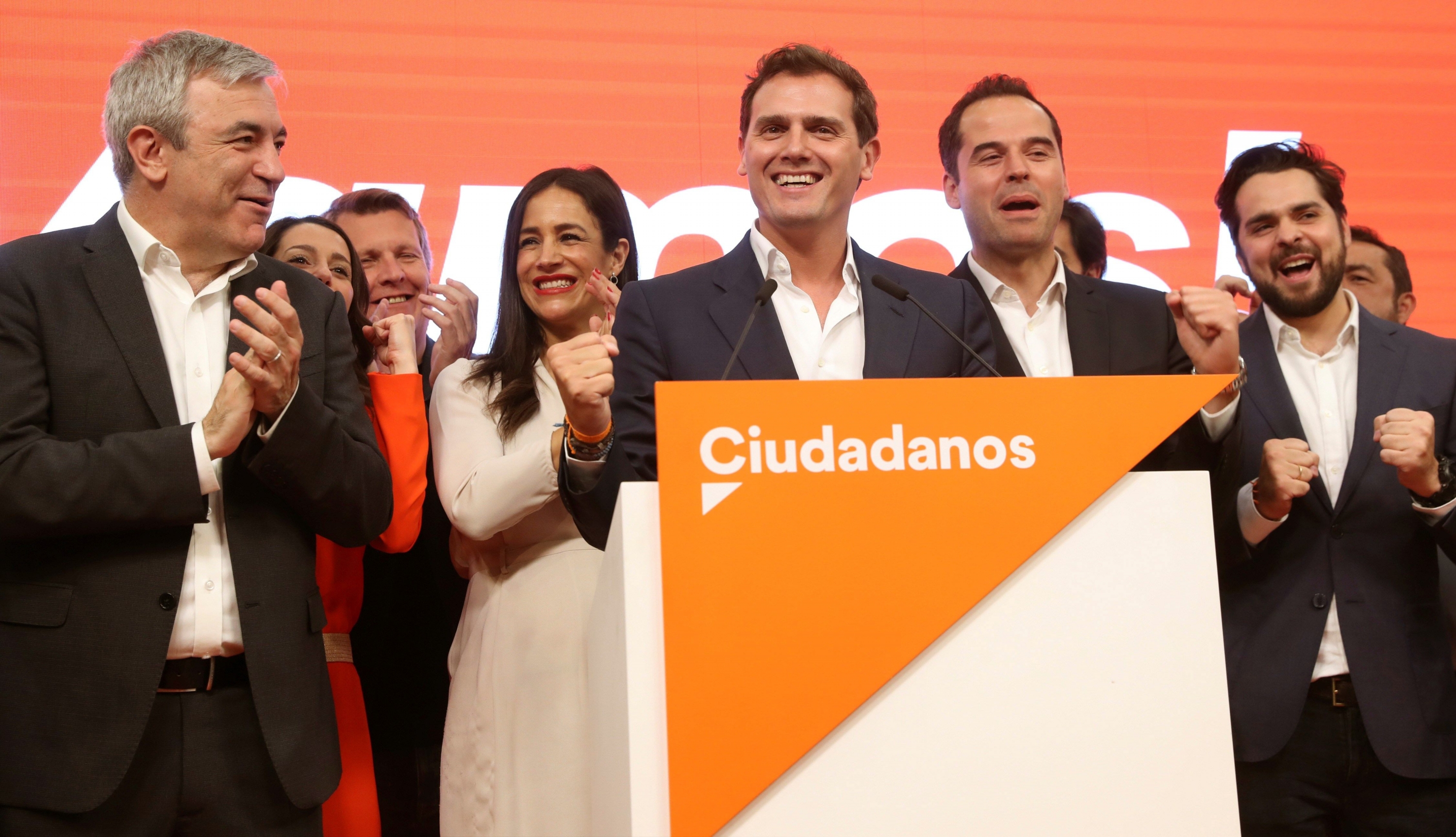 elecciones-26-m-ciudadanos-no-consigue-su-esperado-sorpasso-al-pp-en