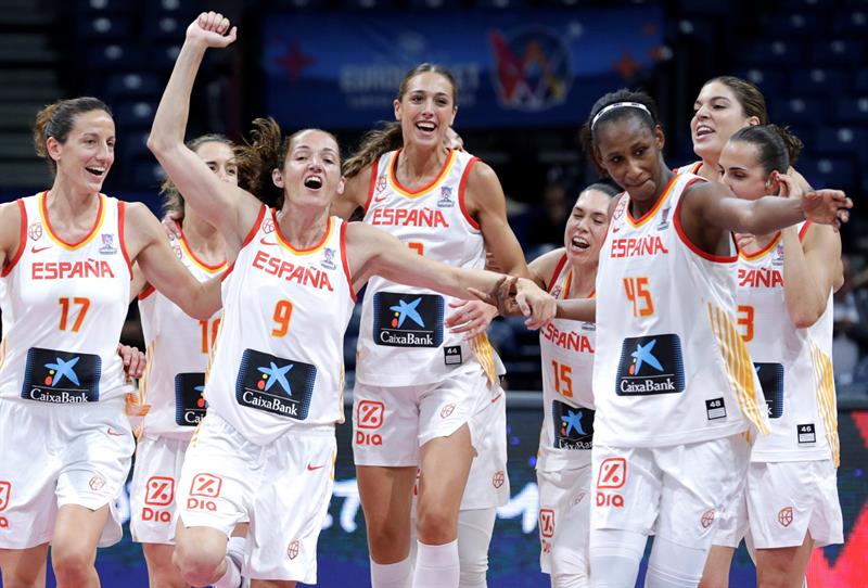Selección femenina de baloncesto: La selección española femenina sella el pase a semifinales con una lección defensiva | Público