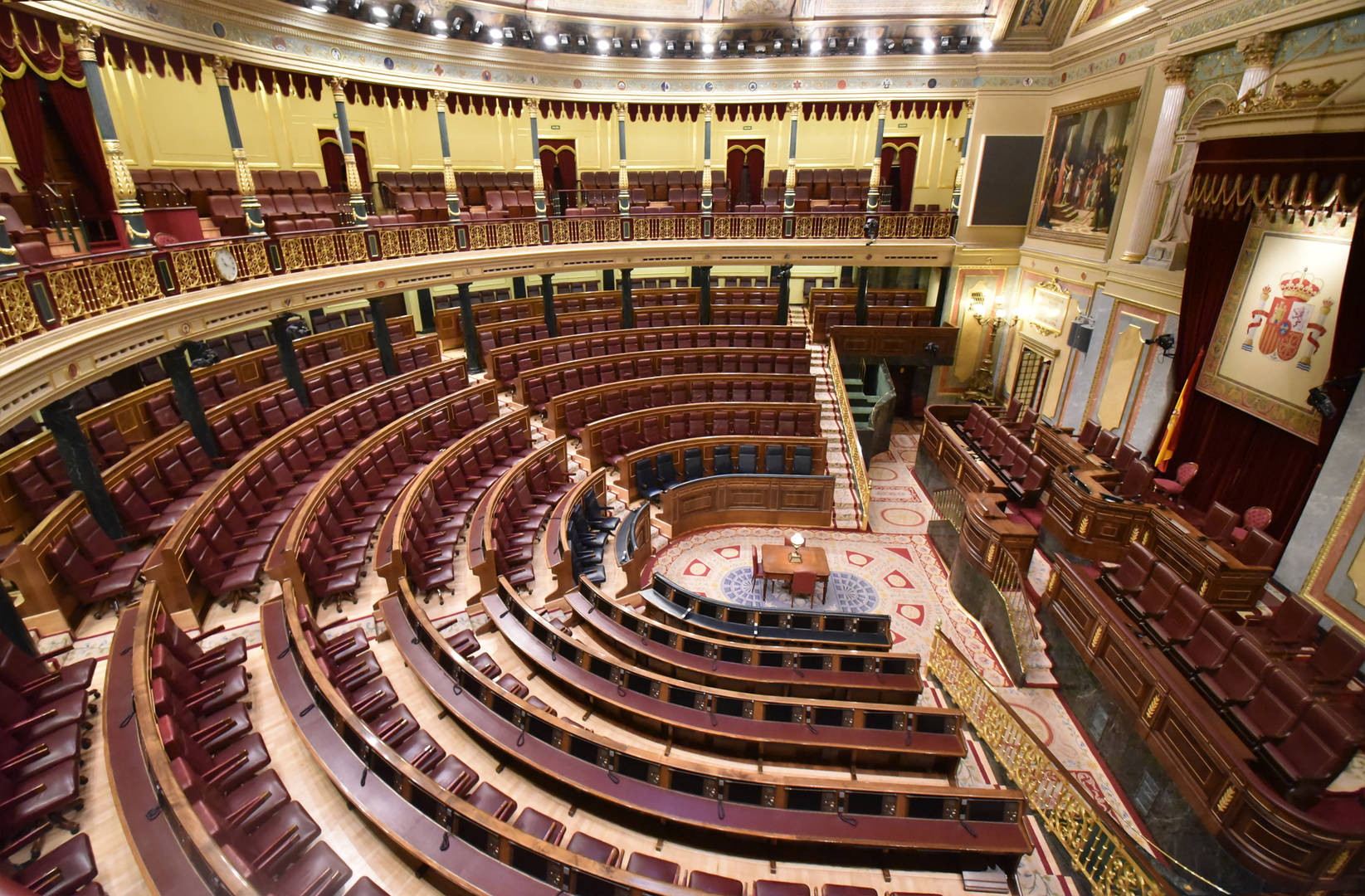 Congreso de los Diputados: Un hemiciclo de casi 170 años que suspende