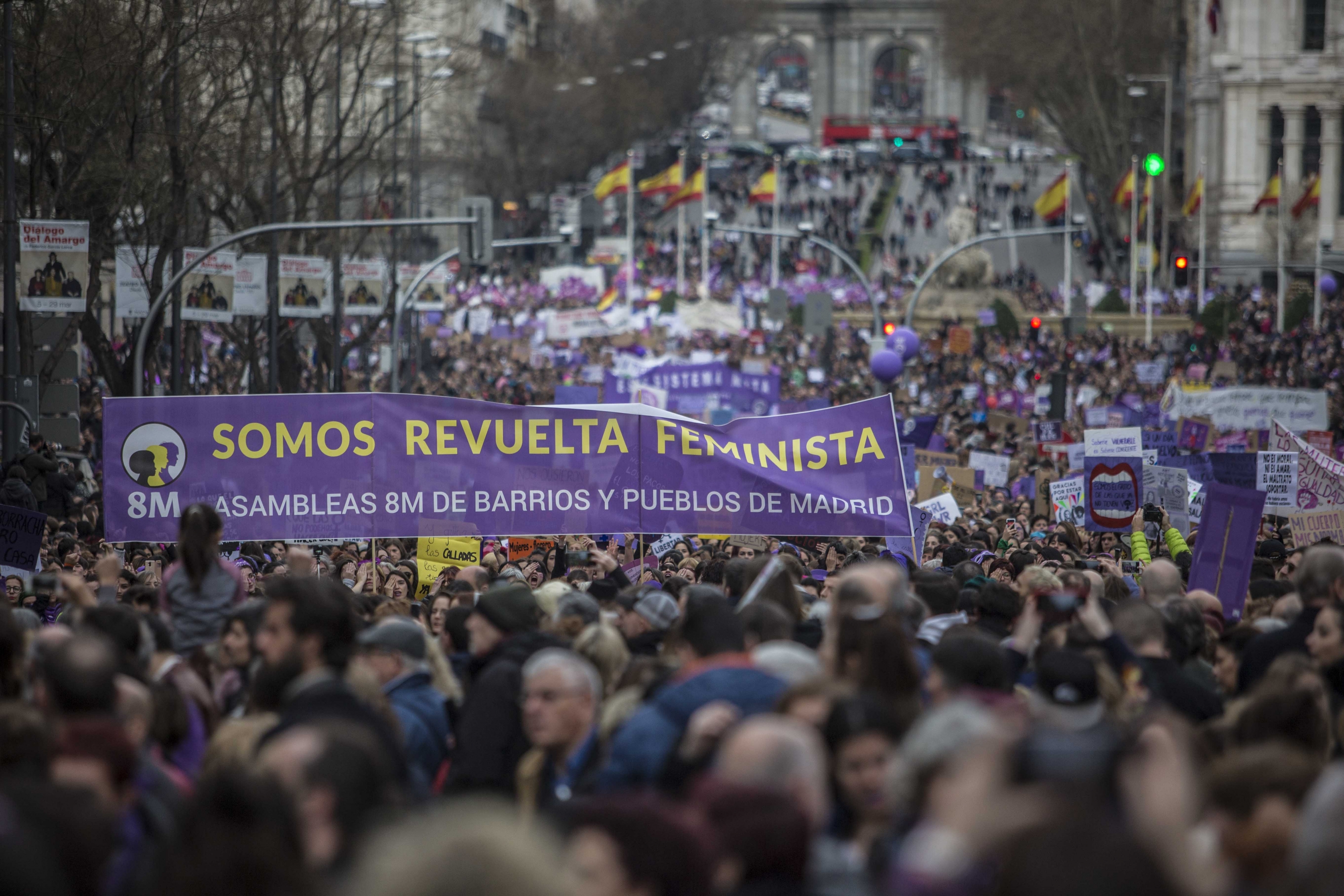 8M: Miles de mujeres de toda España toman las calles para ...
