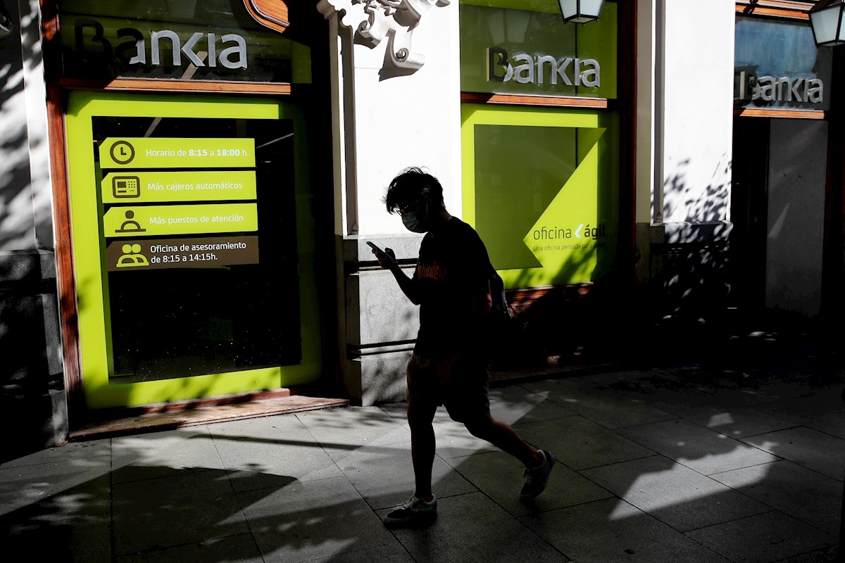 La fusión de Caixabank y Bankia: así será el mayor banco de