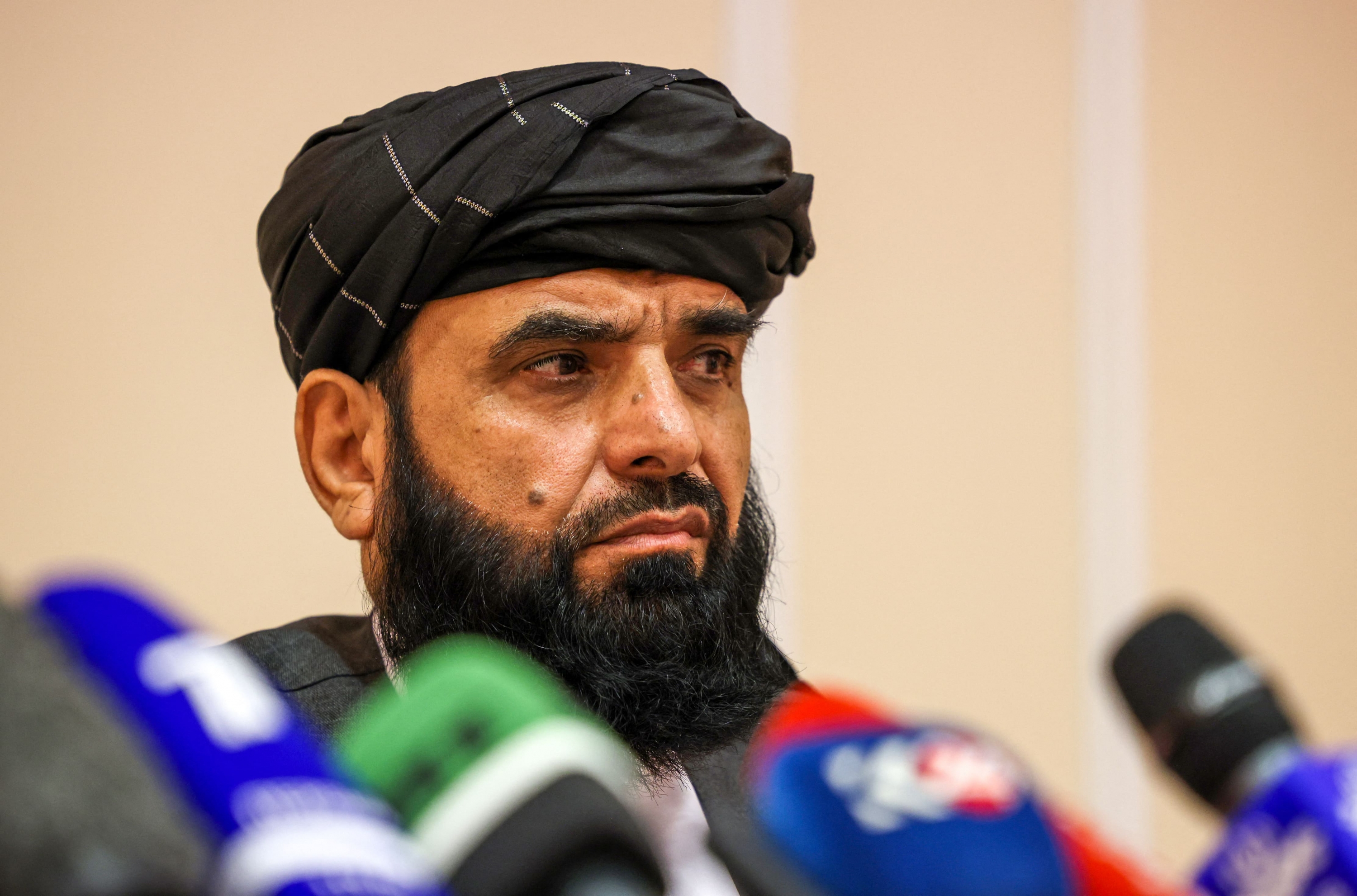Afganistán: Los talibanes permitirán educarse a las mujeres y niñas dentro  de la ley islámica | Público