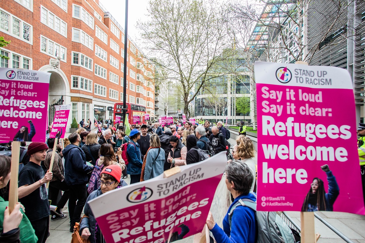 Amnesty International rejects UK Border Act for “illegally rewriting” refugee concept