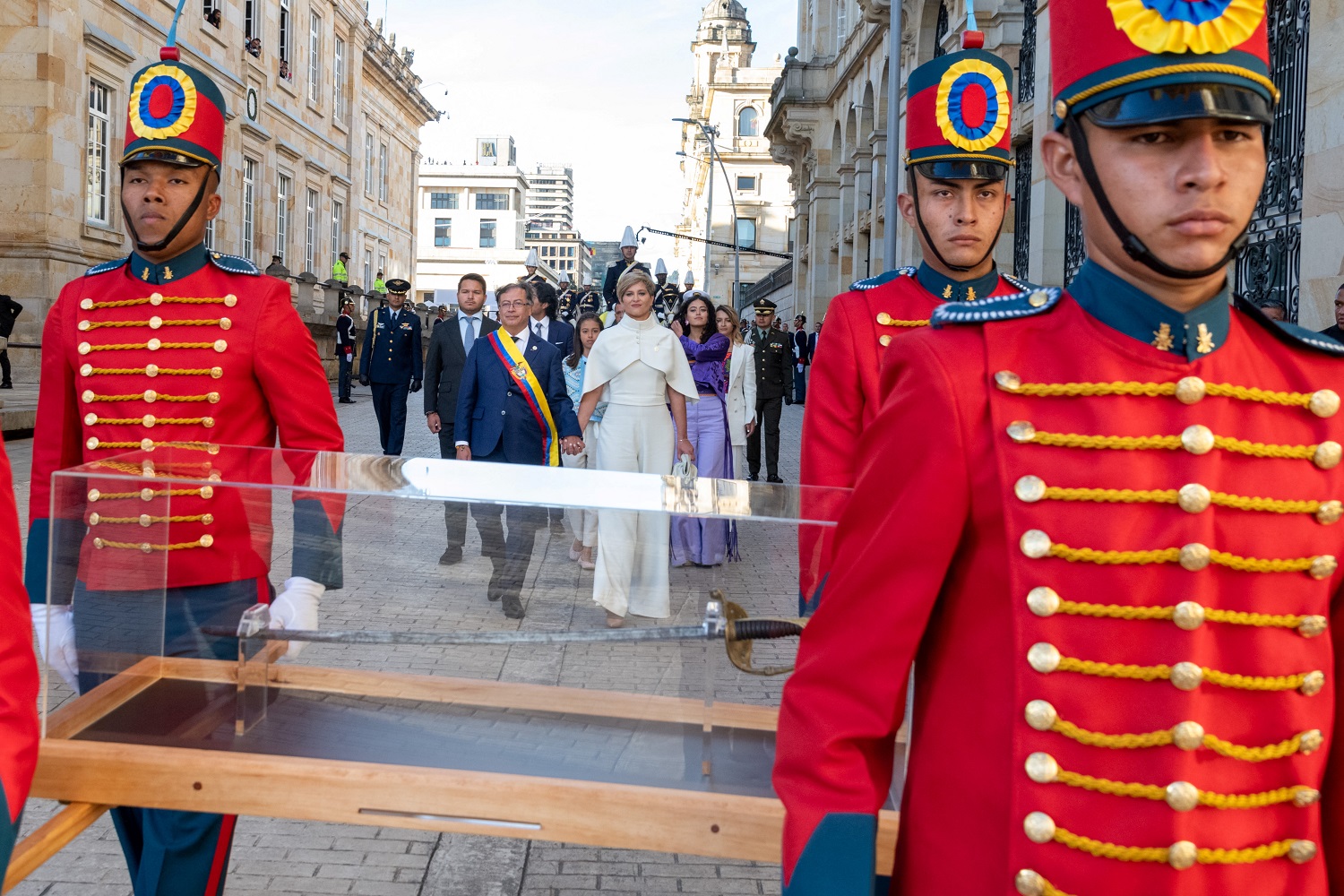 Lugar de nacimiento fusible comienzo Qué es la espada de Bolívar y cuál es su historia? | Público