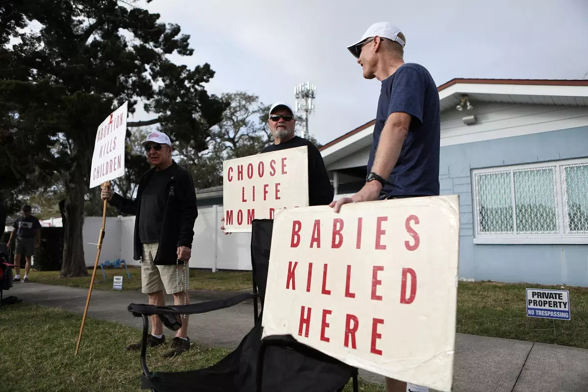 La ley en Florida niega el aborto a una mujer pese a la