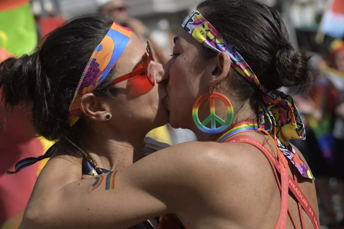 Hiszpania jest najbardziej postępowym krajem w kwestii praw LGTBI+, a Polska potwierdza swoją pozycję najbardziej homofobicznego