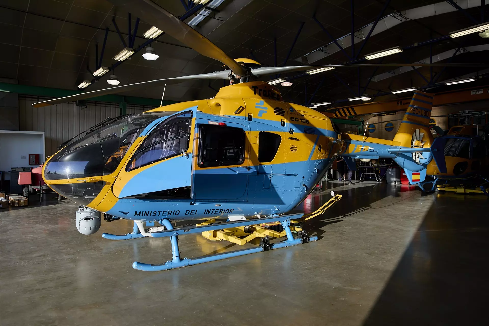 Cuánto cuesta el helicóptero de la DGT que se estrelló en Madrid?