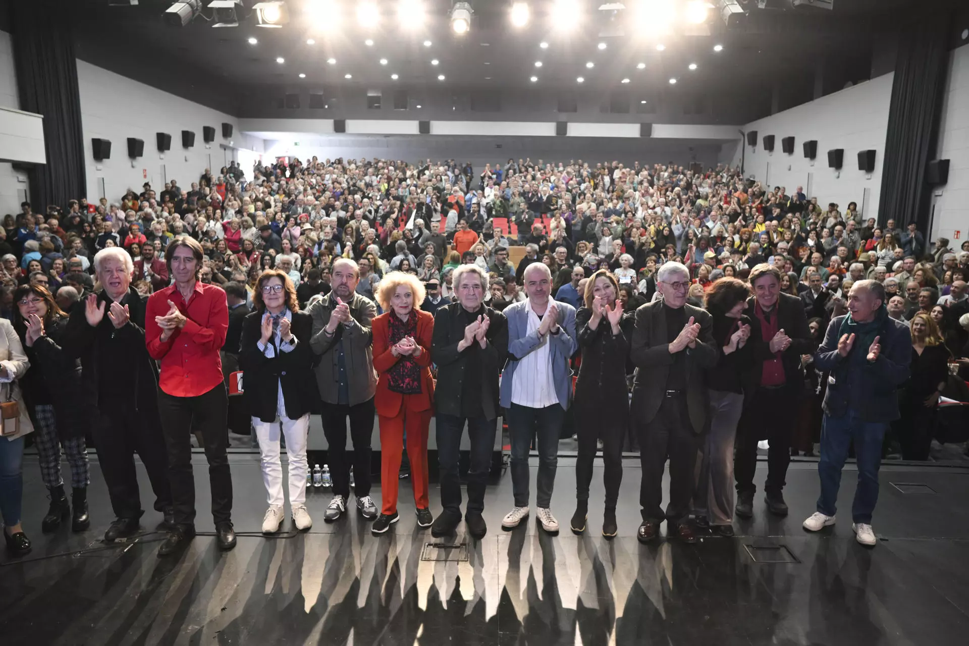 El mundo de la cultura levanta la voz en favor de "la legitimidad democrática" en un acto en Madrid